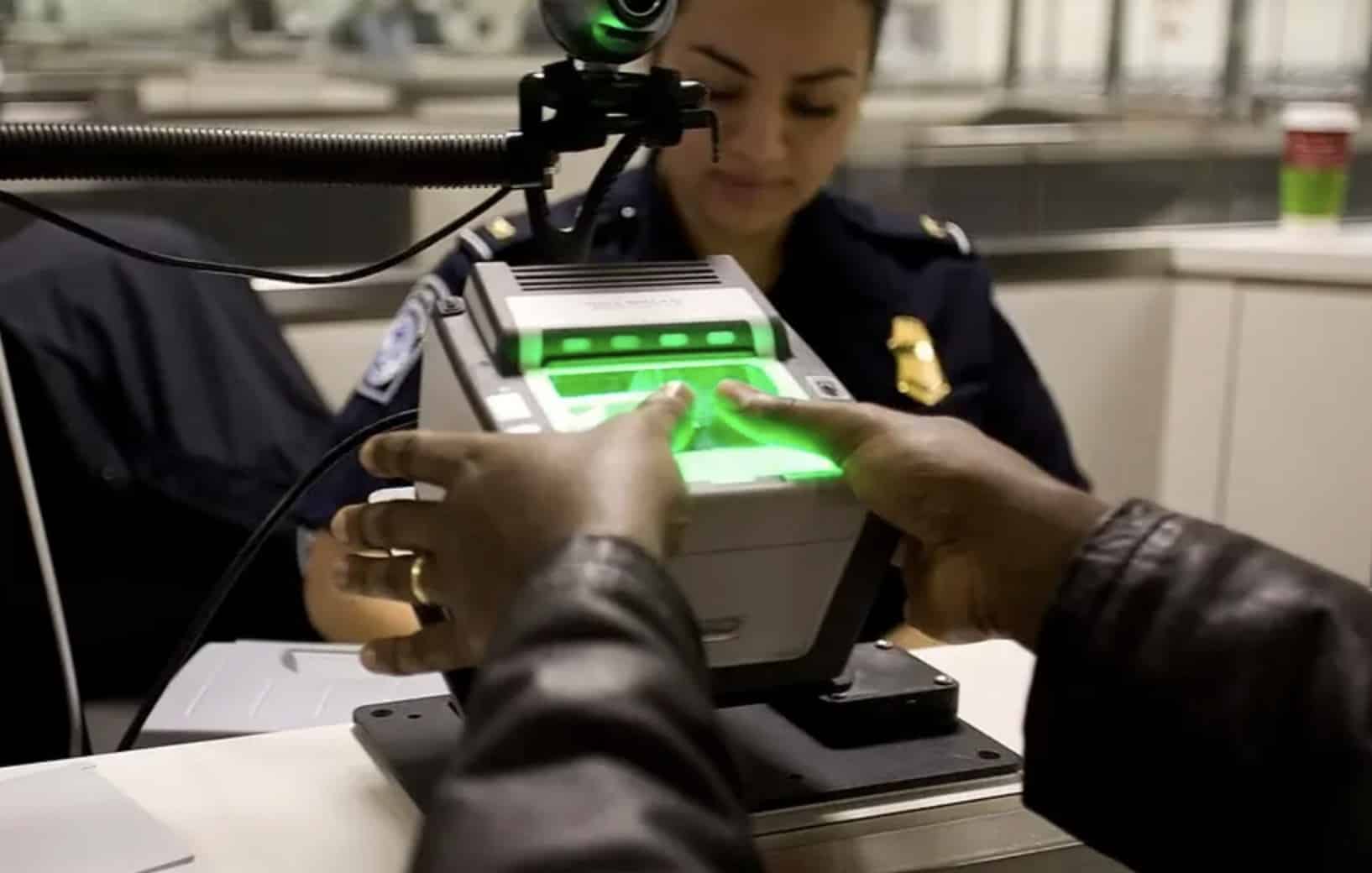 Identificación y autenticación biométricas ProvaDiVita 6 En la Administración de Seguridad en el Transporte (TSA), el Congreso sigue respaldando la verificación biométrica de la identidad como elemento central de la seguridad aérea, al tiempo que impone nuevas expectativas de supervisión.